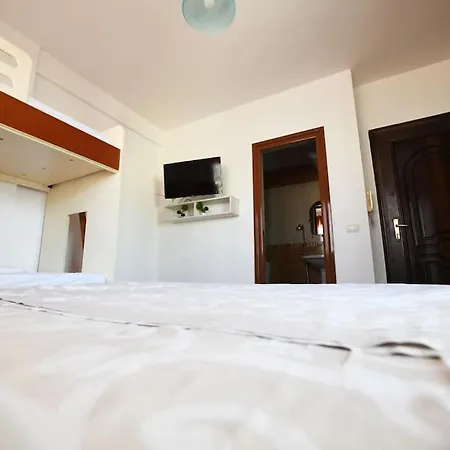 Apartment Eri's *